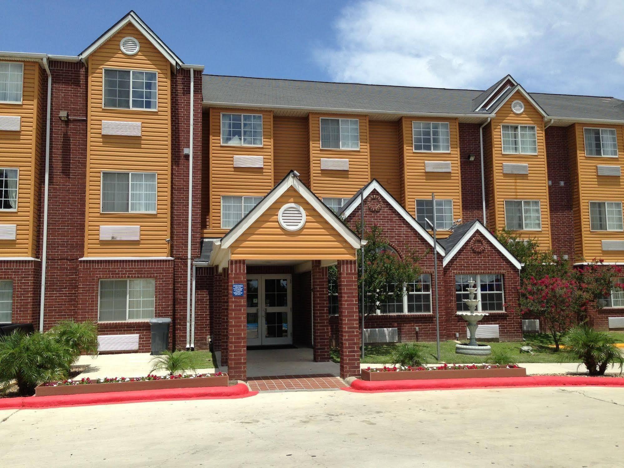 Super 8 By Wyndham San Antonio Downtown Ne Hotel Exterior photo